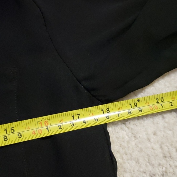 Calvin Klein - Picture 7 of 8